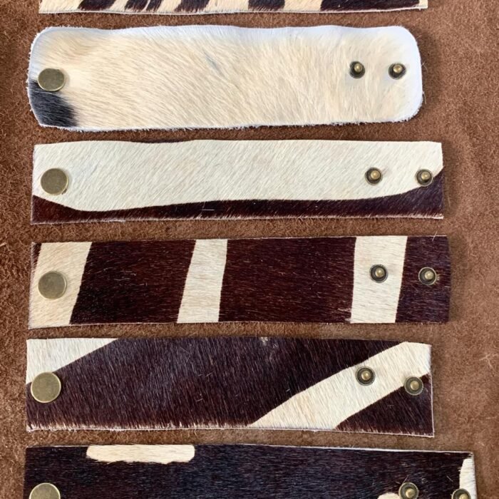 Pulsera de cuero con pelo natural