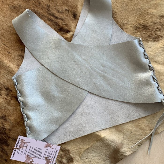 Chaleco de cuero vacuno plateado